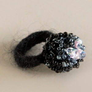 Black small sugar head black mohair 3rose beads ring